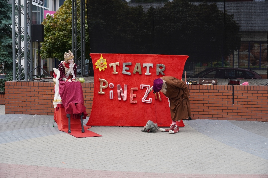 Festiwal Teatralny InQbator - pantomimiczna clownada  [14.09.2024] - zdjęcie #2 - eOstroleka.pl