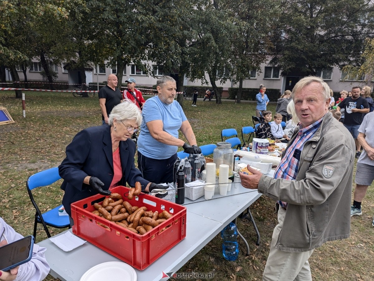 Osiedlowe ognisko dla małych i dużych [14.09.2024] - zdjęcie #52 - eOstroleka.pl