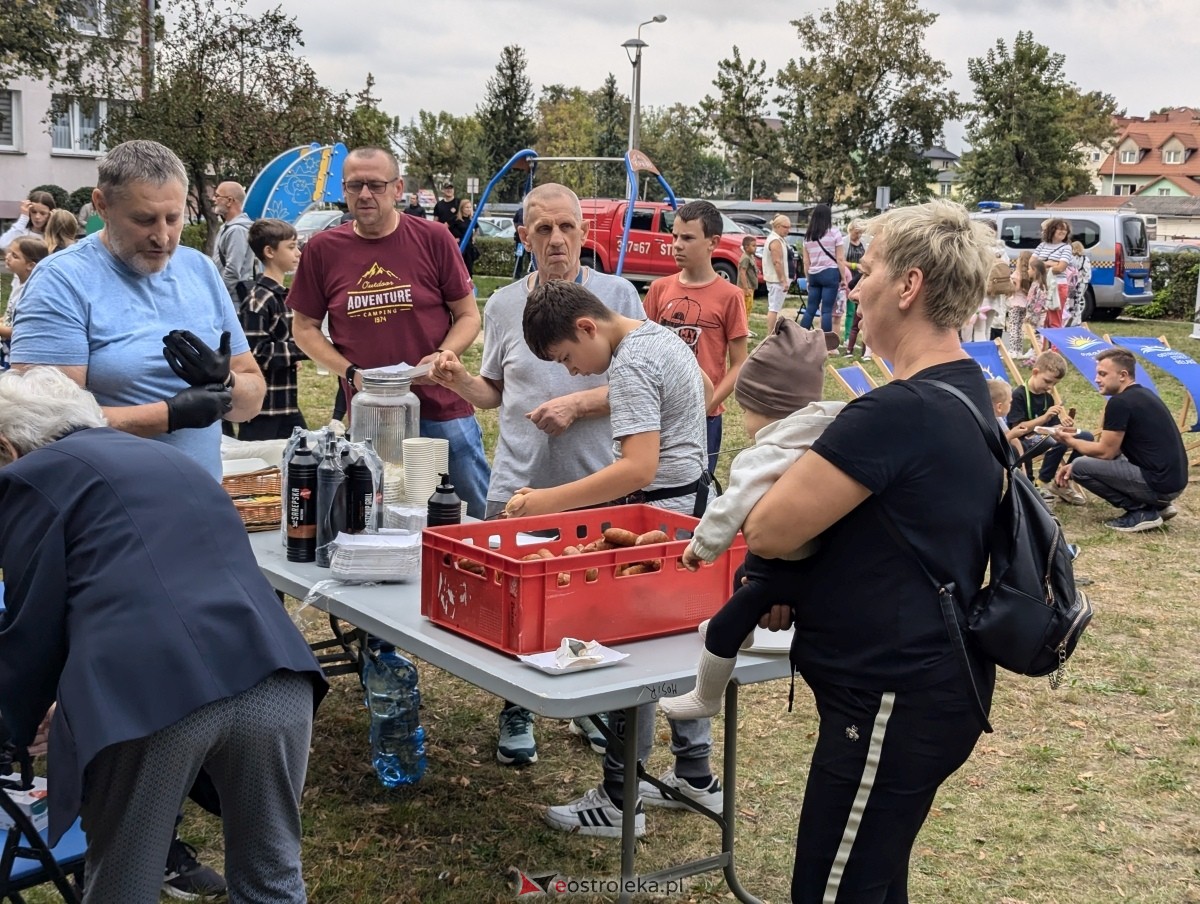 Osiedlowe ognisko dla małych i dużych [14.09.2024] - zdjęcie #45 - eOstroleka.pl