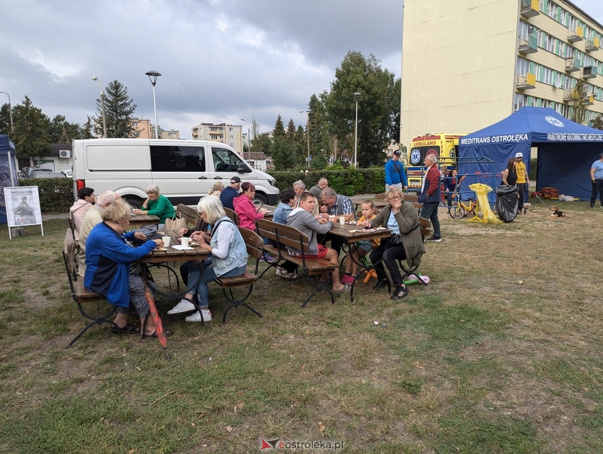 Osiedlowe ognisko dla małych i dużych [14.09.2024] - zdjęcie #37 - eOstroleka.pl