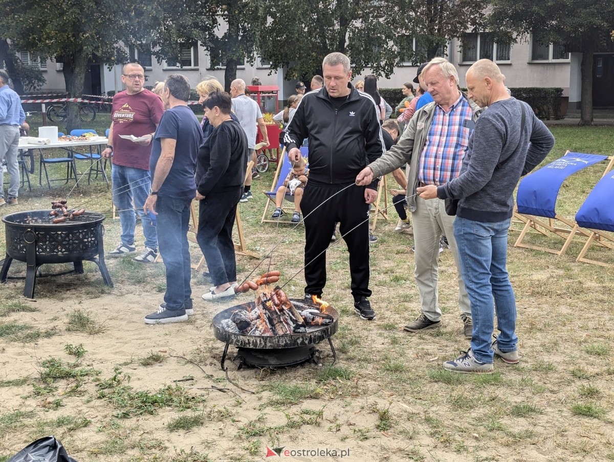 Osiedlowe ognisko dla małych i dużych [14.09.2024] - zdjęcie #28 - eOstroleka.pl