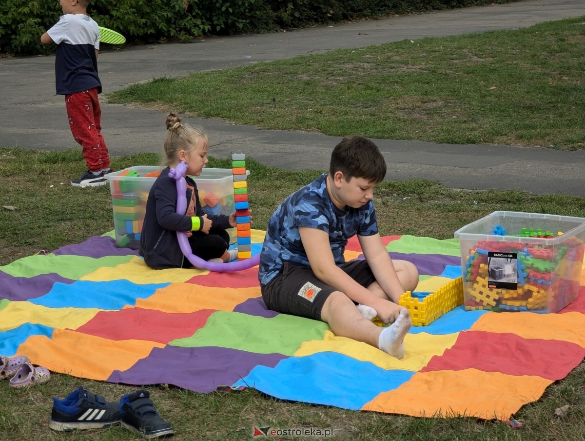 Osiedlowe ognisko dla małych i dużych [14.09.2024] - zdjęcie #23 - eOstroleka.pl