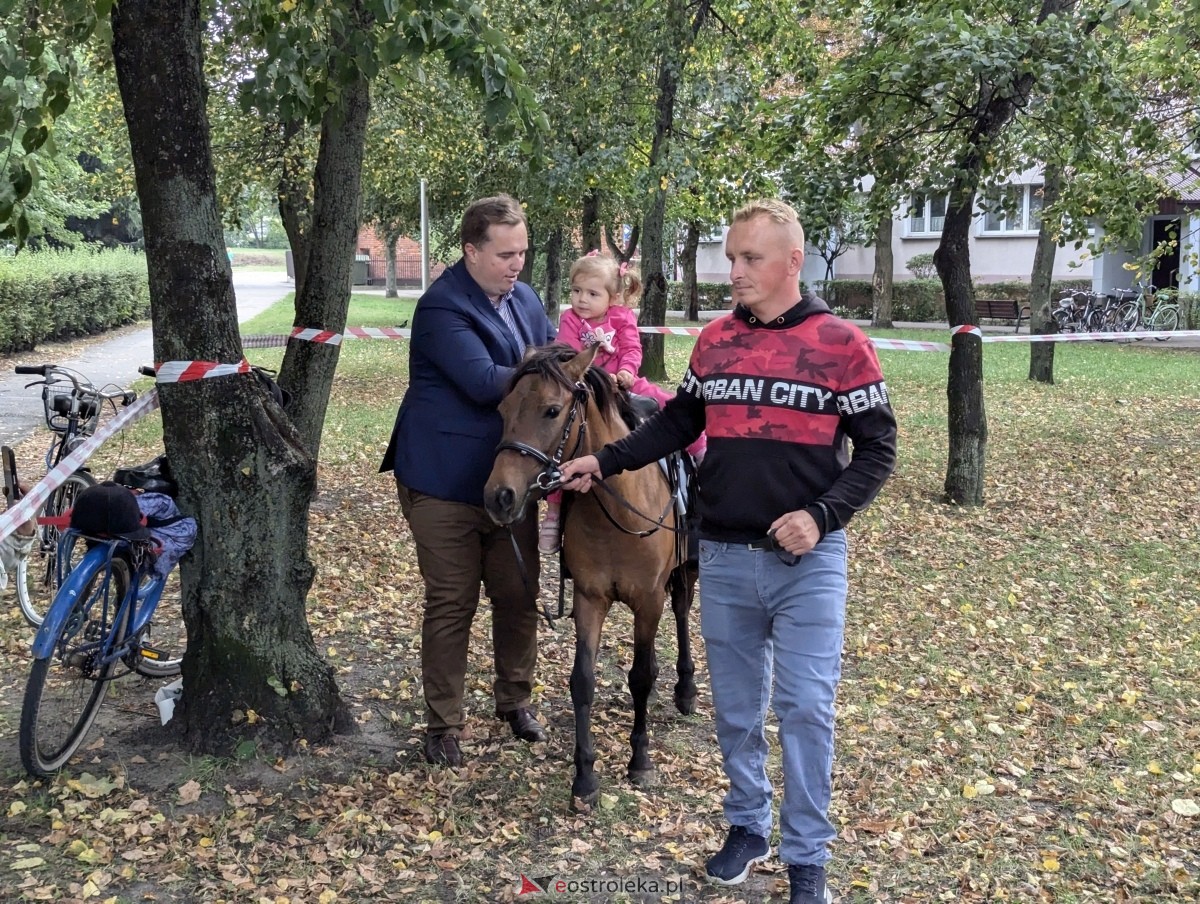 Osiedlowe ognisko dla małych i dużych [14.09.2024] - zdjęcie #16 - eOstroleka.pl