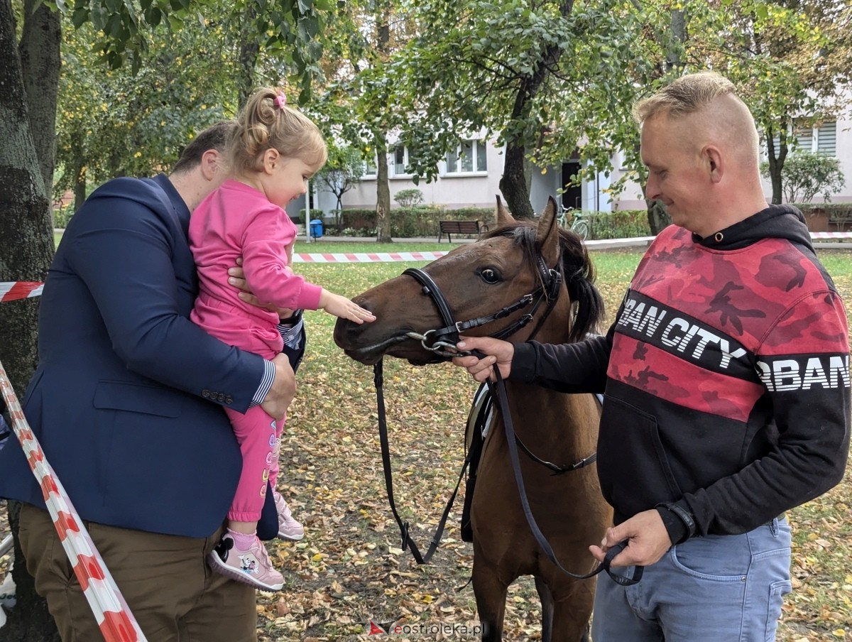 Osiedlowe ognisko dla małych i dużych [14.09.2024] - zdjęcie #14 - eOstroleka.pl