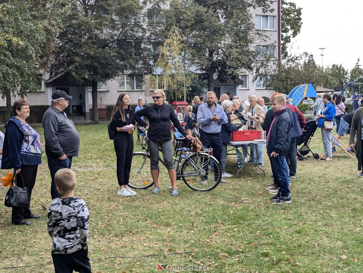 Osiedlowe ognisko dla małych i dużych [14.09.2024] - zdjęcie #3 - eOstroleka.pl
