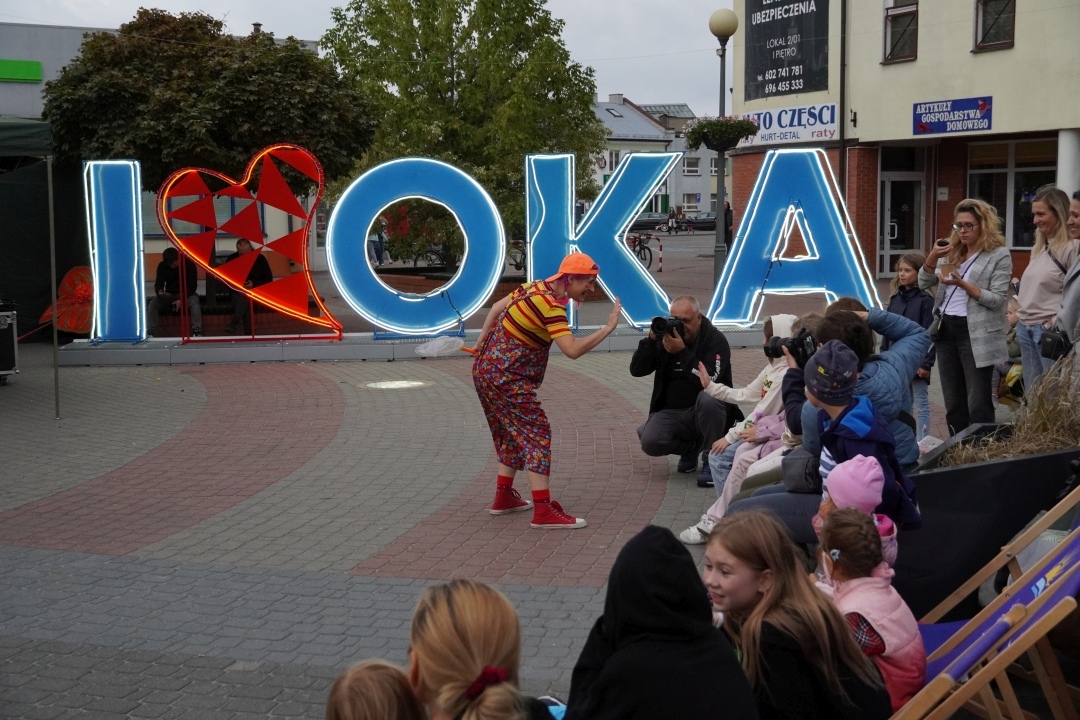 Festiwal Teatralny InQbator - Porywacze Ciał „Wielkie śmieszne twarze” [14.09.2024] - zdjęcie #31 - eOstroleka.pl