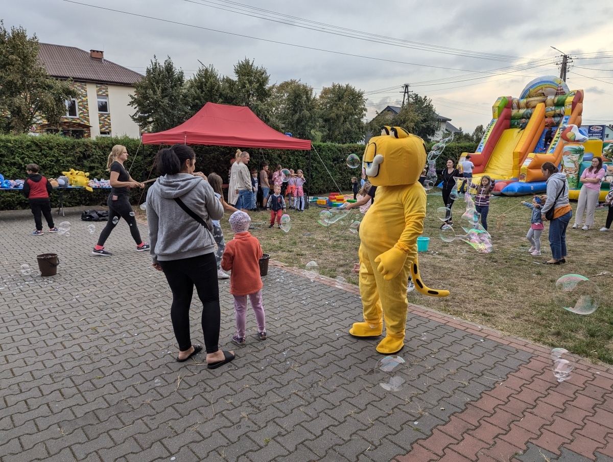 Pożegnanie lata w Nowej Wsi [14.09.2024] - zdjęcie #78 - eOstroleka.pl