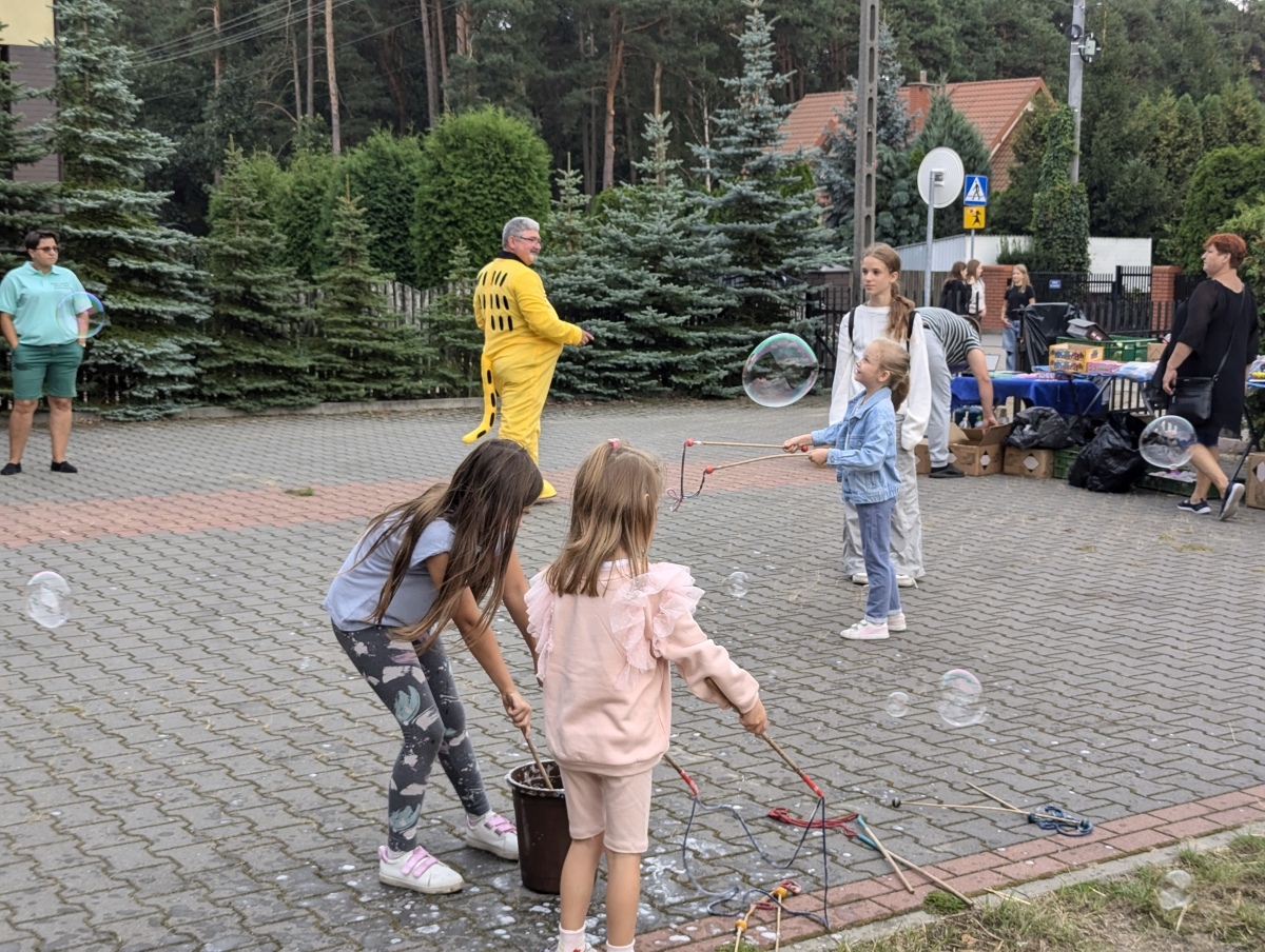 Pożegnanie lata w Nowej Wsi [14.09.2024] - zdjęcie #53 - eOstroleka.pl