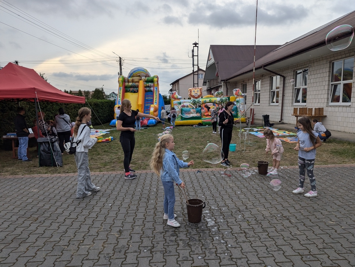 Pożegnanie lata w Nowej Wsi [14.09.2024] - zdjęcie #48 - eOstroleka.pl
