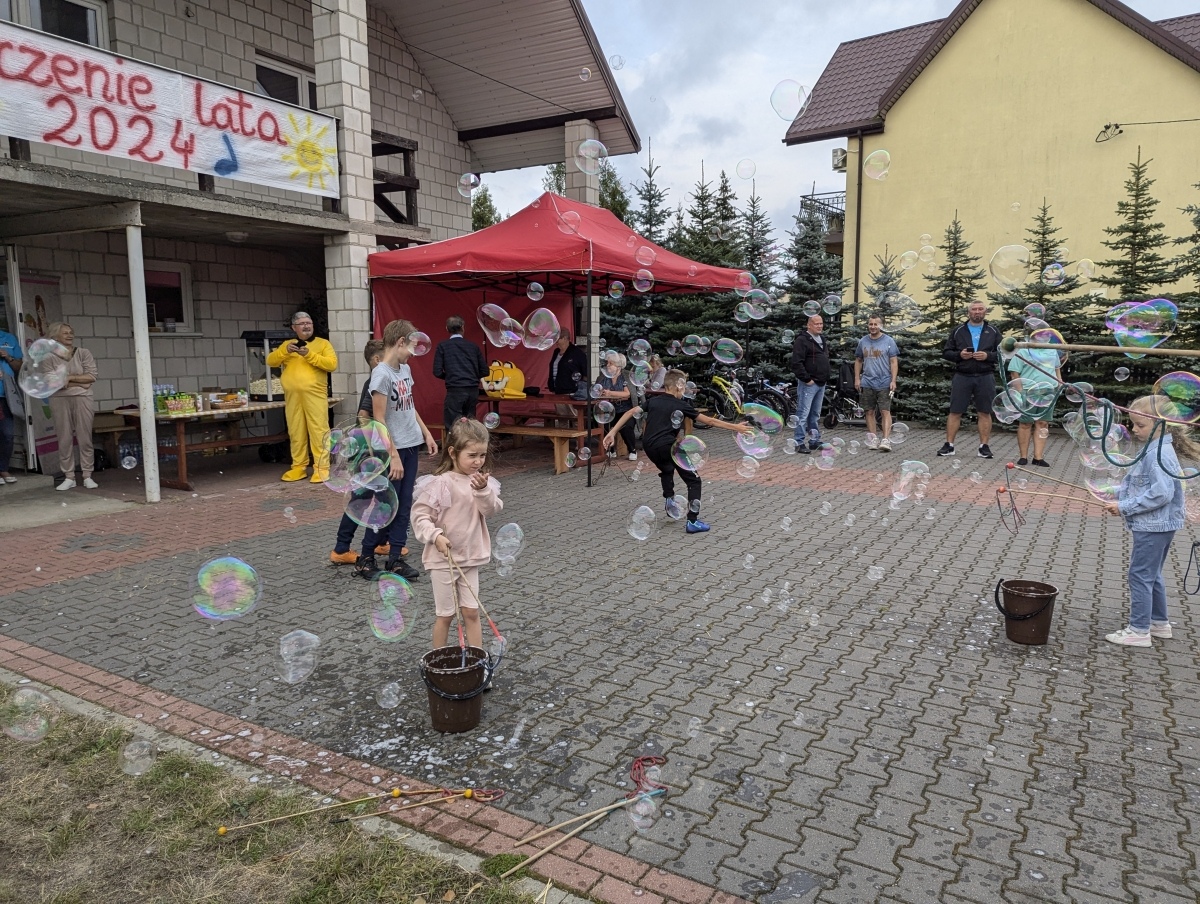 Pożegnanie lata w Nowej Wsi [14.09.2024] - zdjęcie #44 - eOstroleka.pl