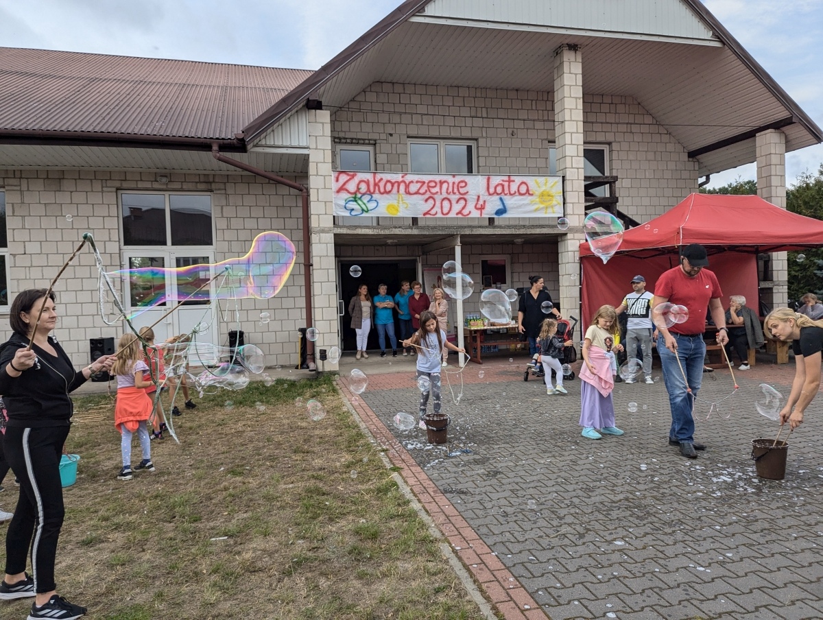 Pożegnanie lata w Nowej Wsi [14.09.2024] - zdjęcie #29 - eOstroleka.pl