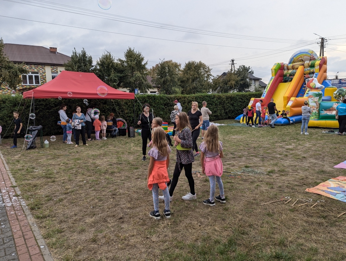 Pożegnanie lata w Nowej Wsi [14.09.2024] - zdjęcie #16 - eOstroleka.pl
