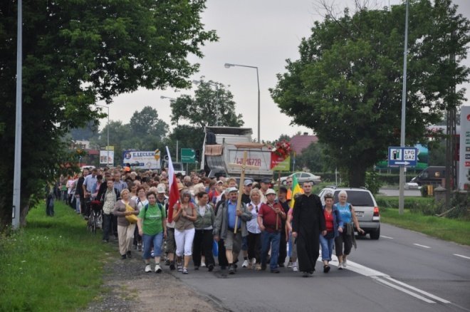 XXVII Piesza Pielgrzymka na Jasną Górę (1 VIII 2011) - zdjęcie #36 - eOstroleka.pl