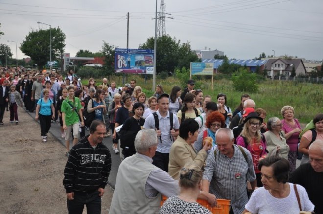 XXVII Piesza Pielgrzymka na Jasną Górę (1 VIII 2011) - zdjęcie #27 - eOstroleka.pl