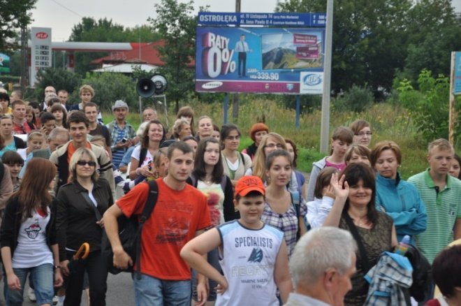 XXVII Piesza Pielgrzymka na Jasną Górę (1 VIII 2011) - zdjęcie #22 - eOstroleka.pl