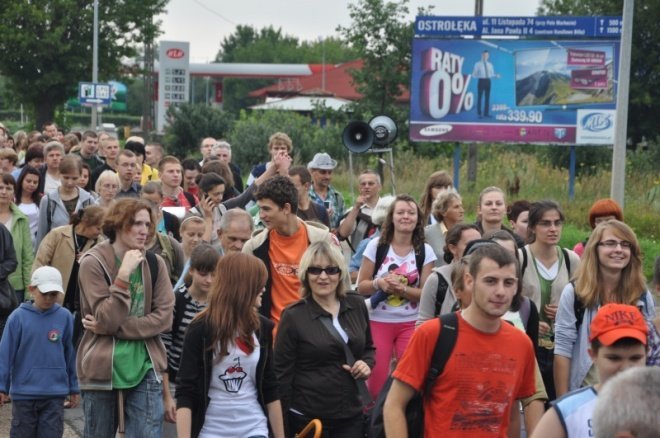 XXVII Piesza Pielgrzymka na Jasną Górę (1 VIII 2011) - zdjęcie #21 - eOstroleka.pl