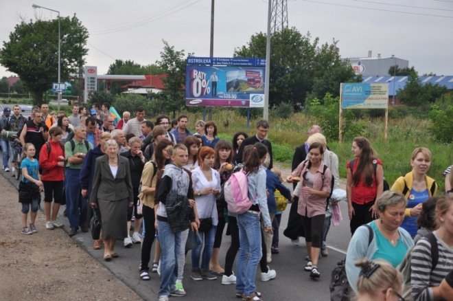 XXVII Piesza Pielgrzymka na Jasną Górę (1 VIII 2011) - zdjęcie #10 - eOstroleka.pl