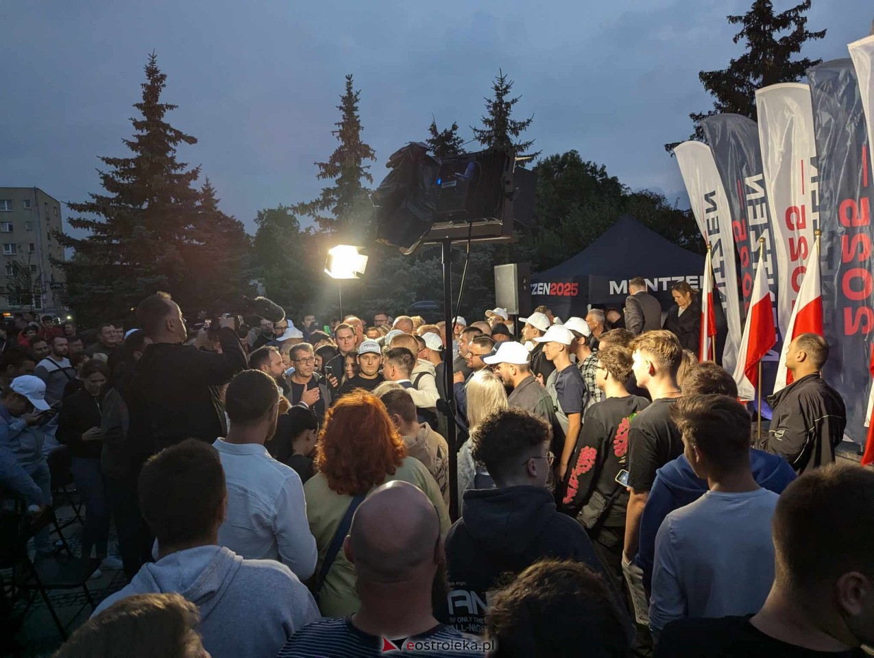 Sławomir Mentzen i Ewa Zajączkowska-Hernik w Ostrołęce [14.09.2024] - zdjęcie #67 - eOstroleka.pl