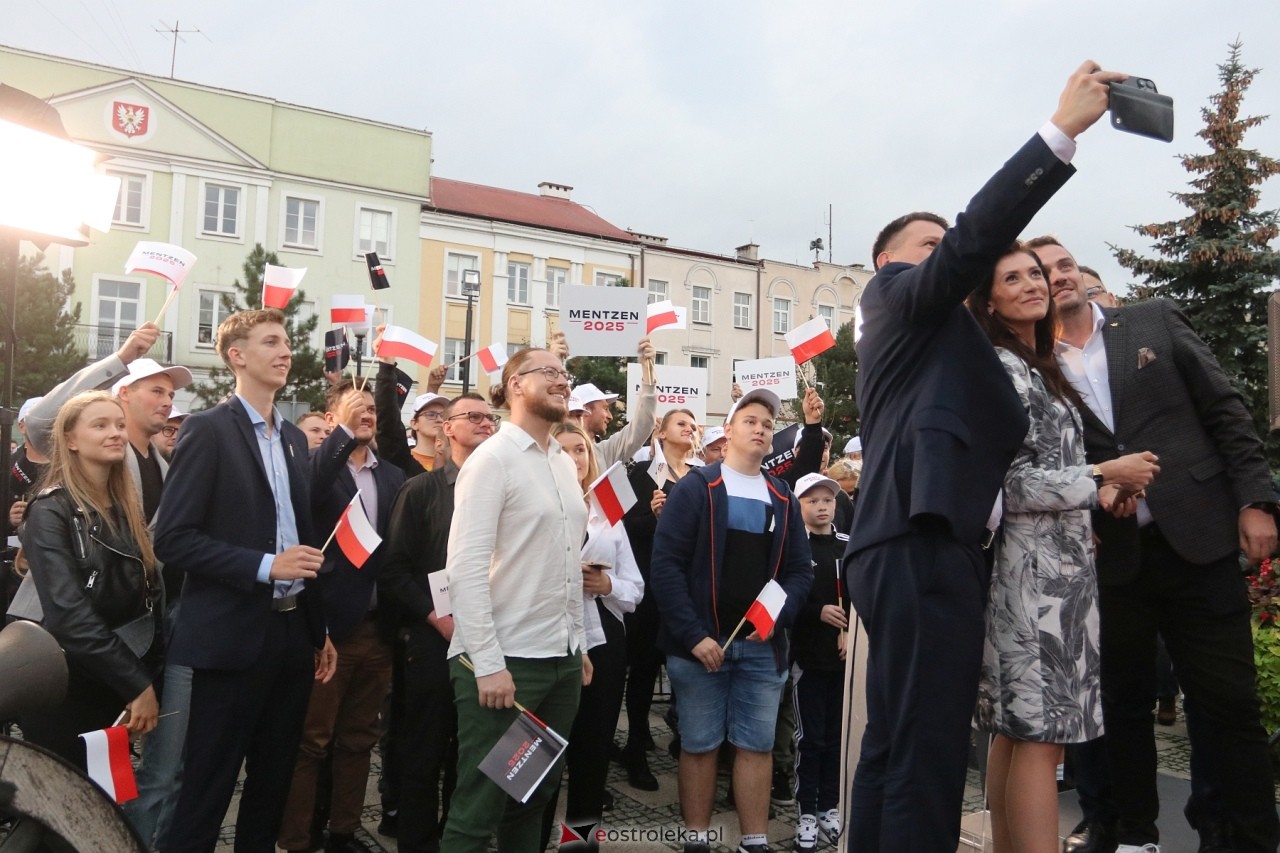 Sławomir Mentzen i Ewa Zajączkowska-Hernik w Ostrołęce [14.09.2024] - zdjęcie #66 - eOstroleka.pl