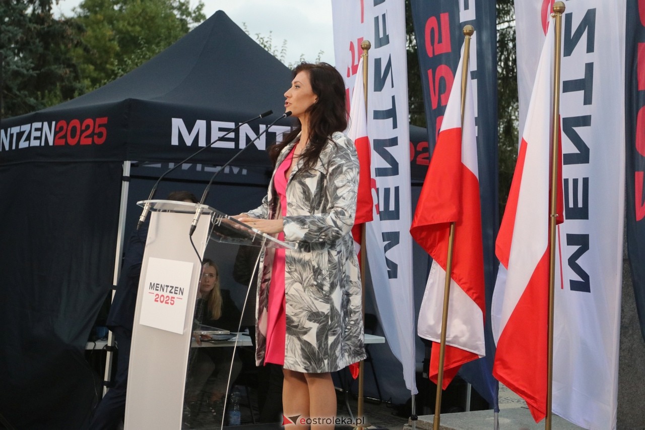 Sławomir Mentzen i Ewa Zajączkowska-Hernik w Ostrołęce [14.09.2024] - zdjęcie #62 - eOstroleka.pl