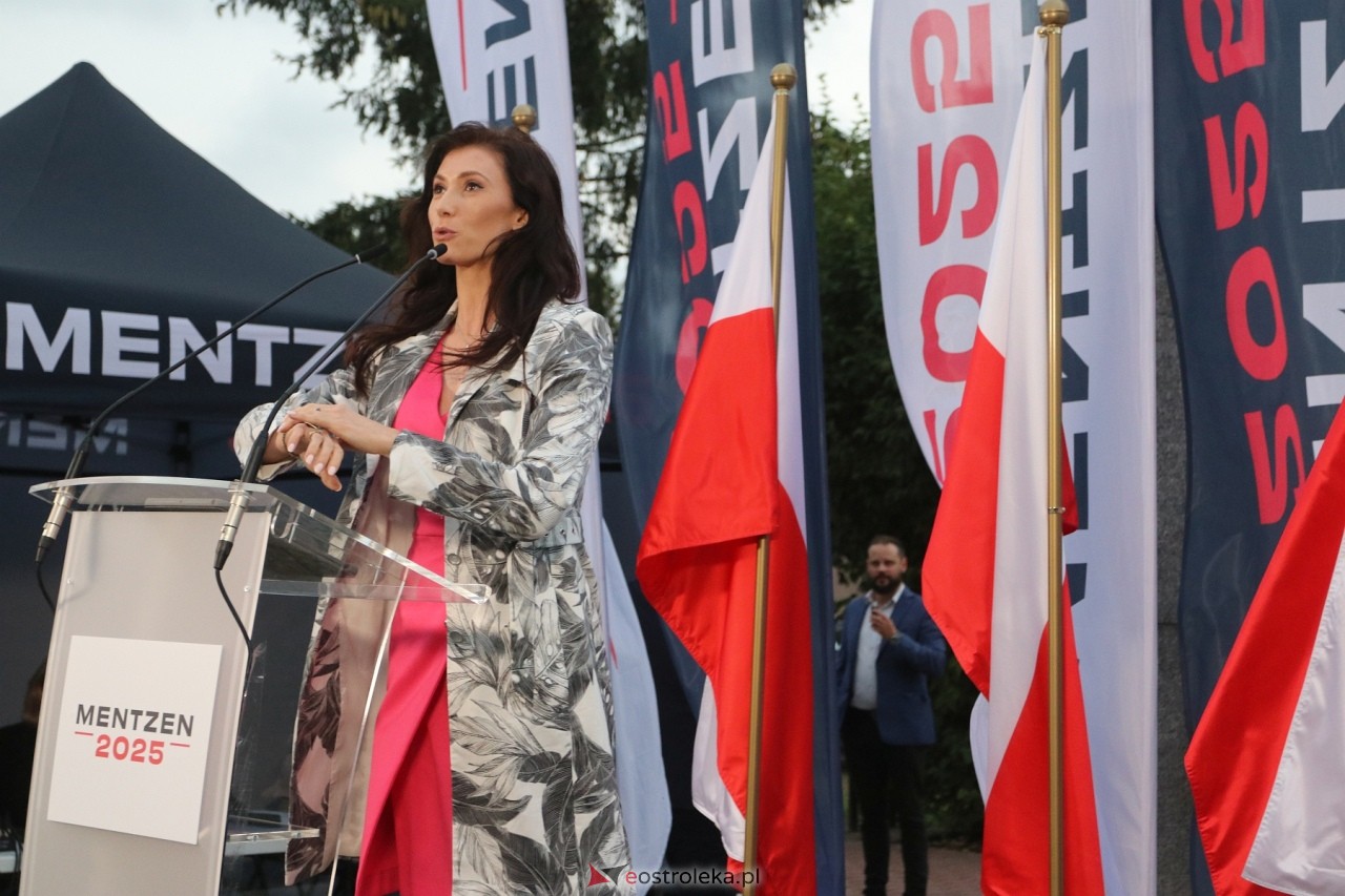 Sławomir Mentzen i Ewa Zajączkowska-Hernik w Ostrołęce [14.09.2024] - zdjęcie #60 - eOstroleka.pl