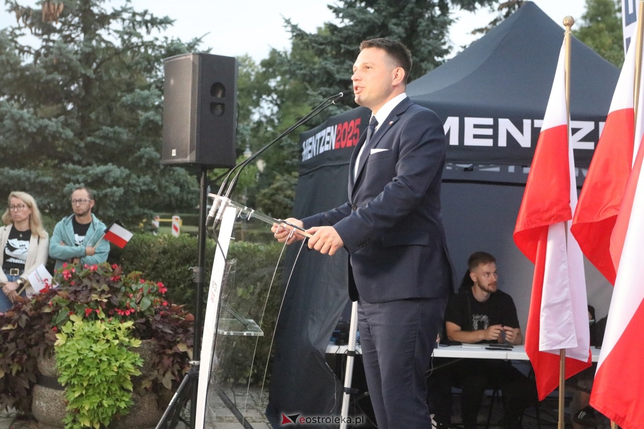 Sławomir Mentzen i Ewa Zajączkowska-Hernik w Ostrołęce [14.09.2024] - zdjęcie #43 - eOstroleka.pl