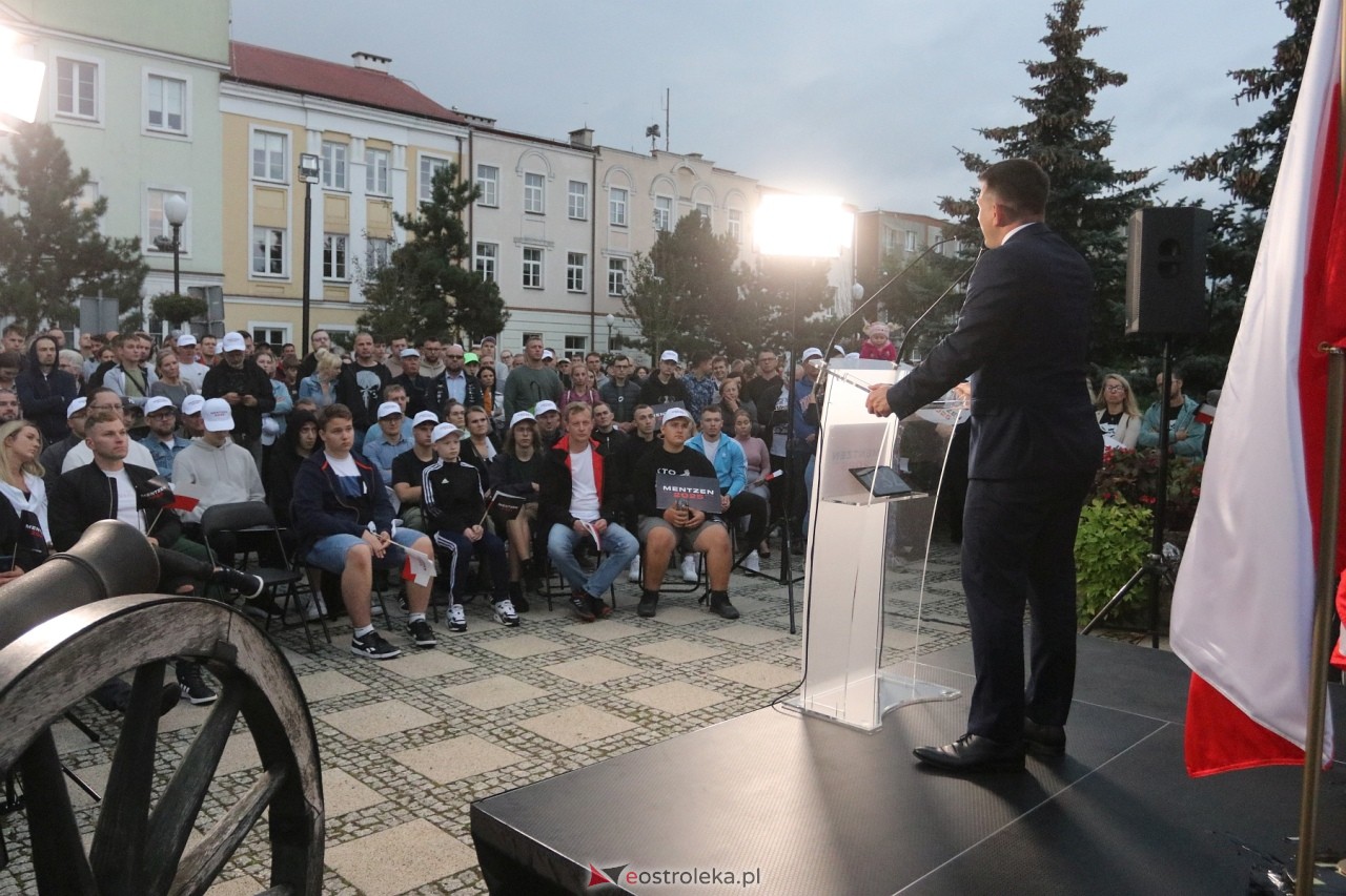 Sławomir Mentzen i Ewa Zajączkowska-Hernik w Ostrołęce [14.09.2024] - zdjęcie #40 - eOstroleka.pl