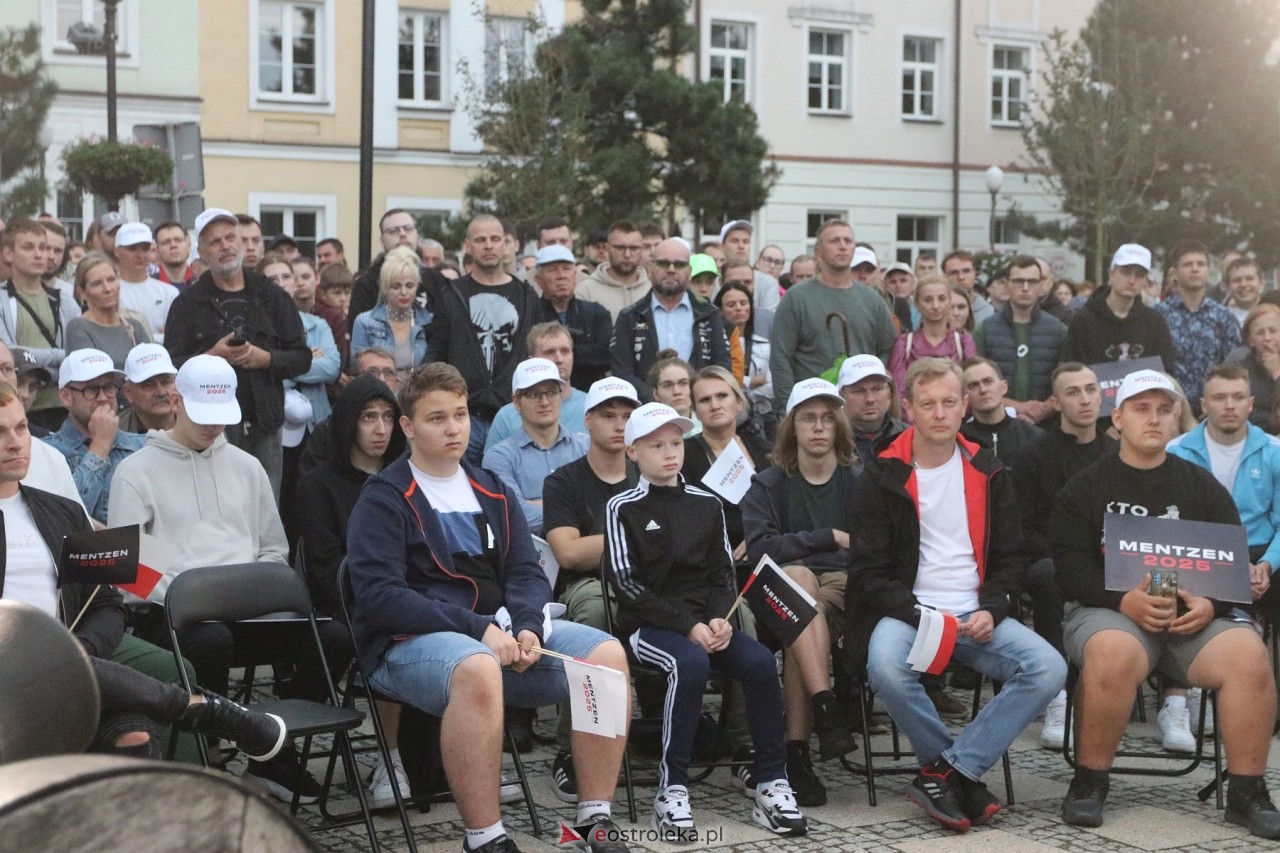 Sławomir Mentzen i Ewa Zajączkowska-Hernik w Ostrołęce [14.09.2024] - zdjęcie #38 - eOstroleka.pl