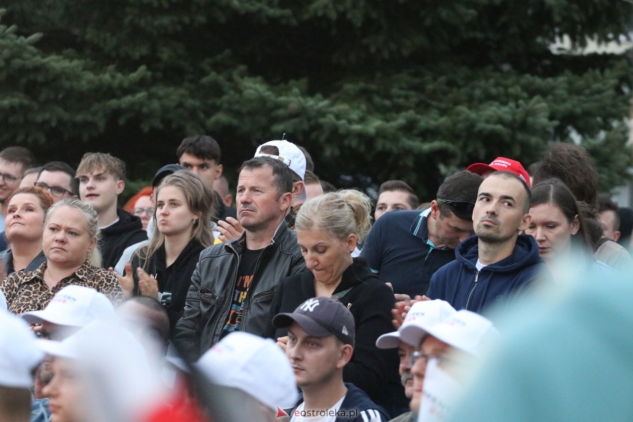 Sławomir Mentzen i Ewa Zajączkowska-Hernik w Ostrołęce [14.09.2024] - zdjęcie #31 - eOstroleka.pl