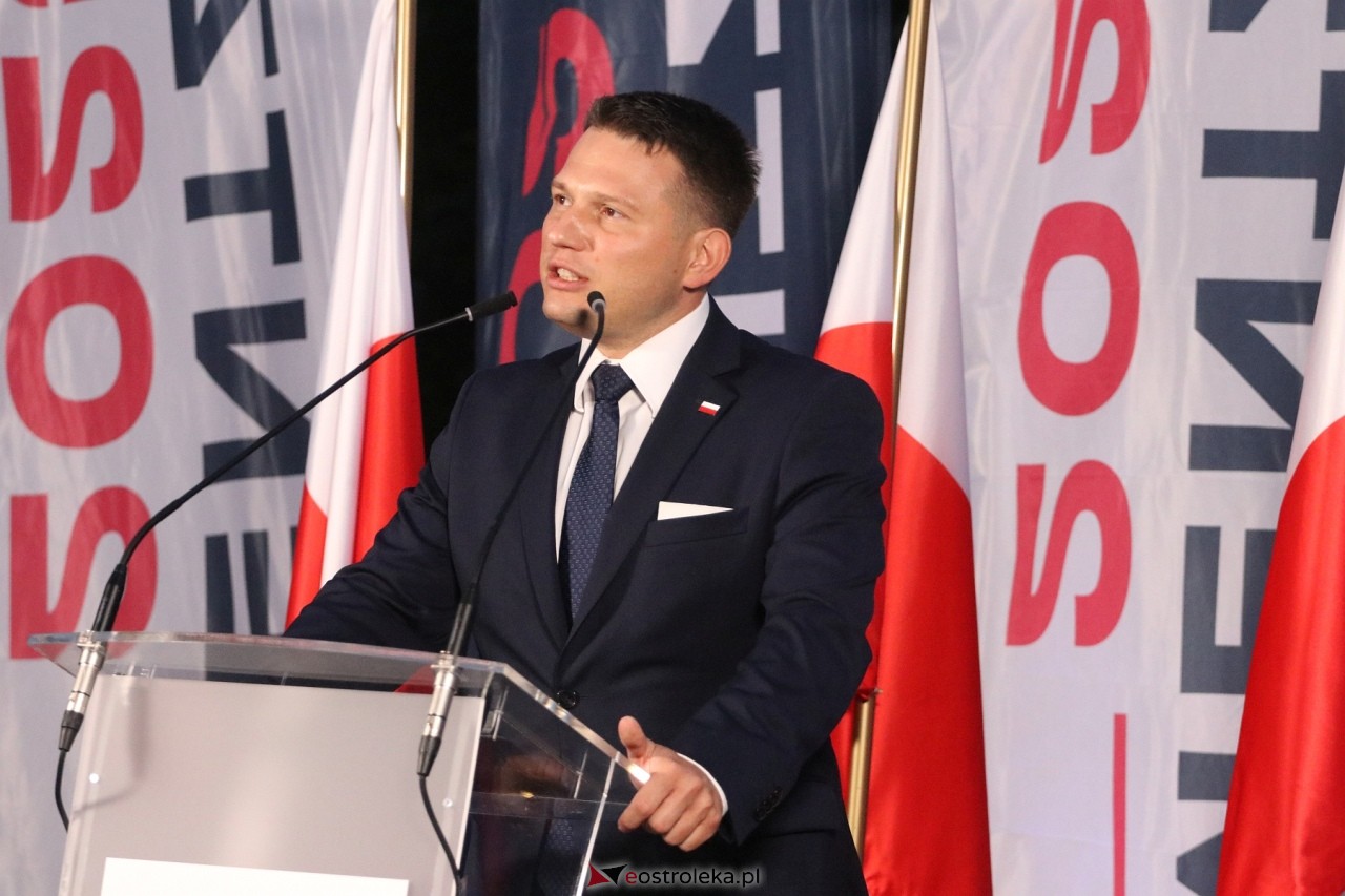 Sławomir Mentzen i Ewa Zajączkowska-Hernik w Ostrołęce [14.09.2024] - zdjęcie #26 - eOstroleka.pl