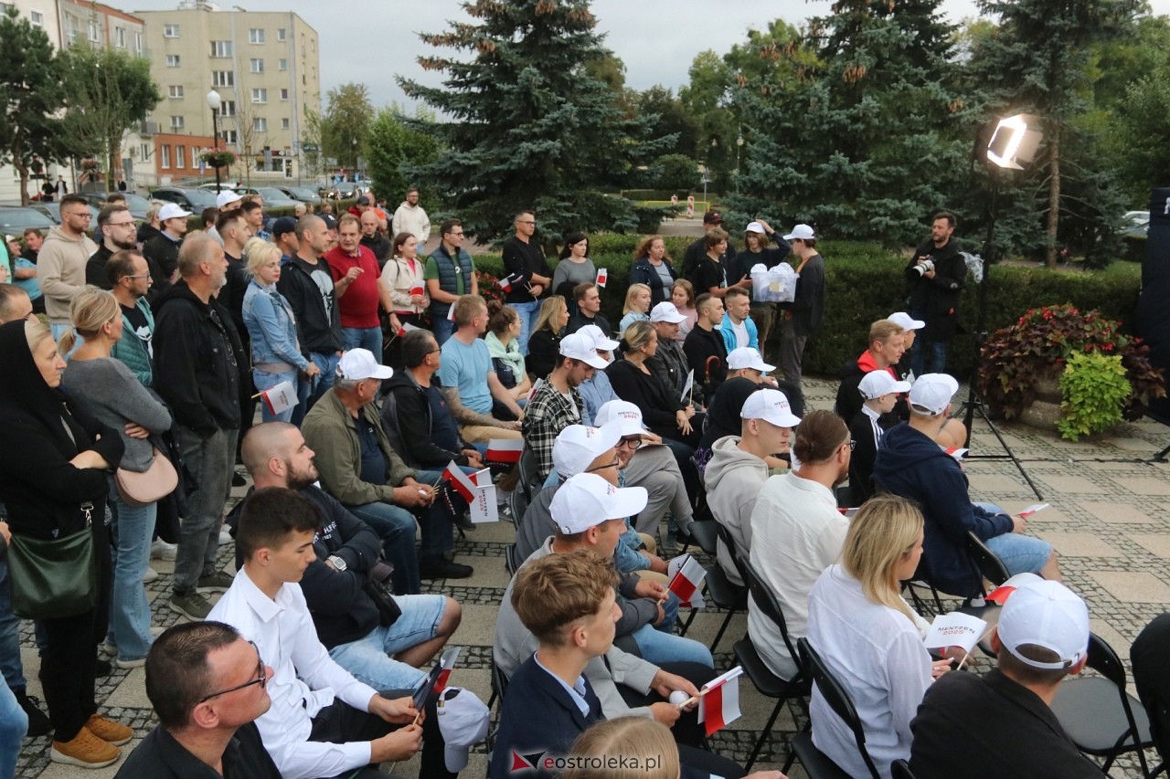 Sławomir Mentzen i Ewa Zajączkowska-Hernik w Ostrołęce [14.09.2024] - zdjęcie #10 - eOstroleka.pl