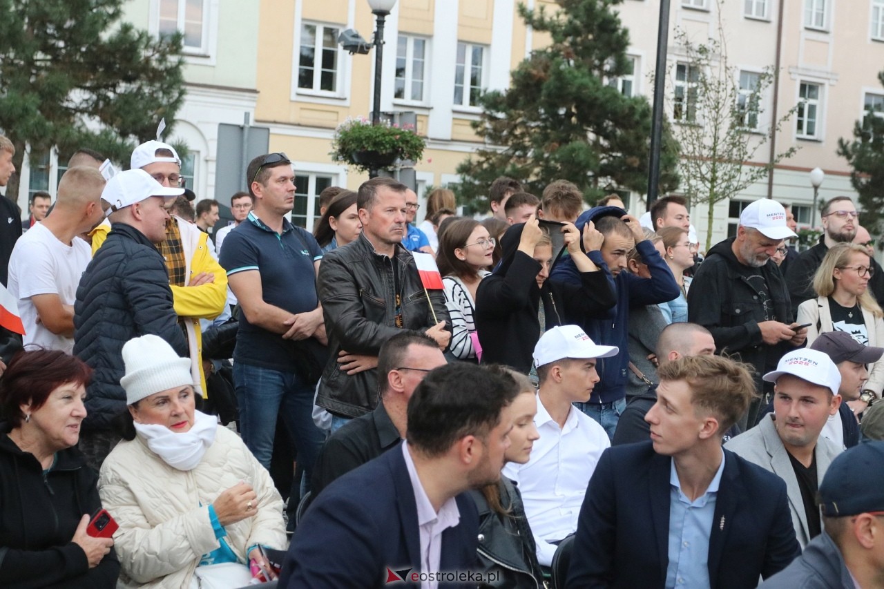 Sławomir Mentzen i Ewa Zajączkowska-Hernik w Ostrołęce [14.09.2024] - zdjęcie #5 - eOstroleka.pl