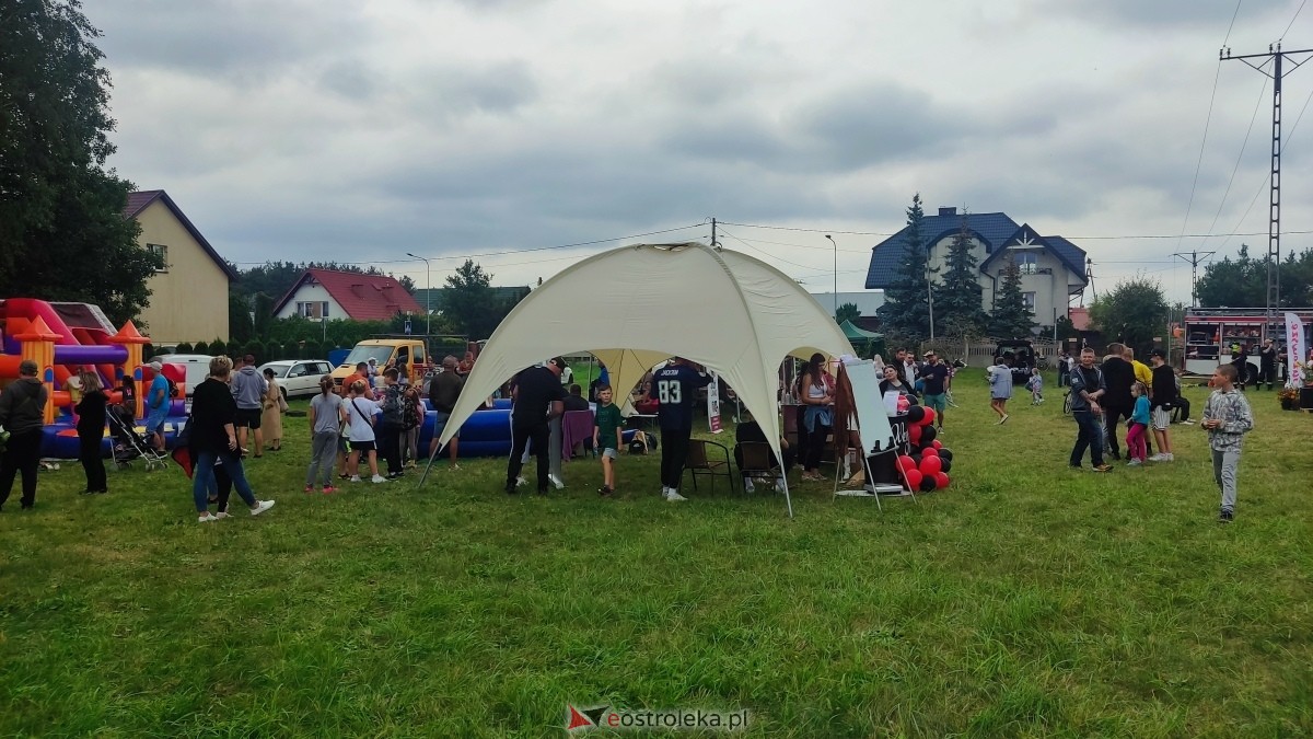 Festyn integracyjny na osiedlu Łazek [14.09.2024] - zdjęcie #32 - eOstroleka.pl