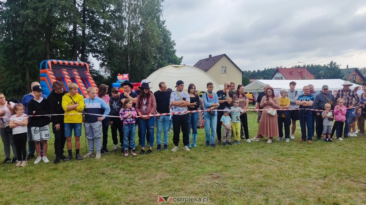 Festyn integracyjny na osiedlu Łazek [14.09.2024] - zdjęcie #21 - eOstroleka.pl