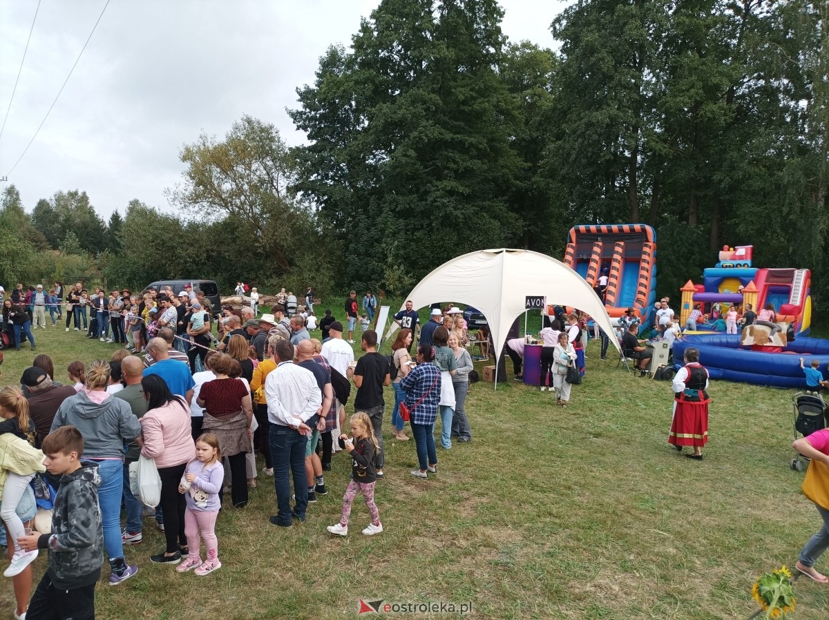 Festyn integracyjny na osiedlu Łazek [14.09.2024] - zdjęcie #18 - eOstroleka.pl
