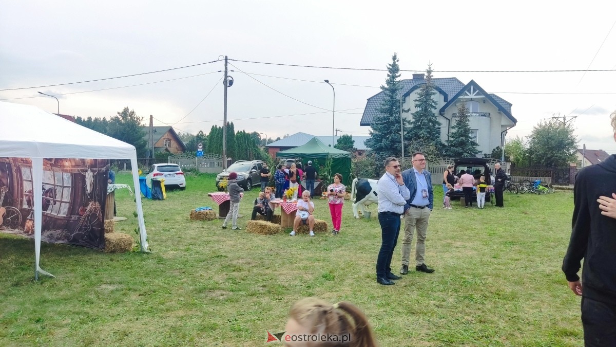Festyn integracyjny na osiedlu Łazek [14.09.2024] - zdjęcie #8 - eOstroleka.pl