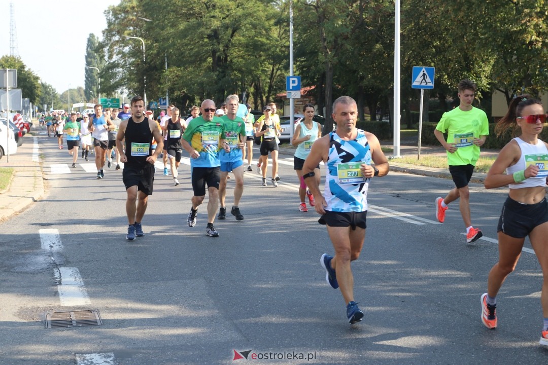 Półmaraton Kurpiowski 2024 [15.09.2024] - zdjęcie #53 - eOstroleka.pl