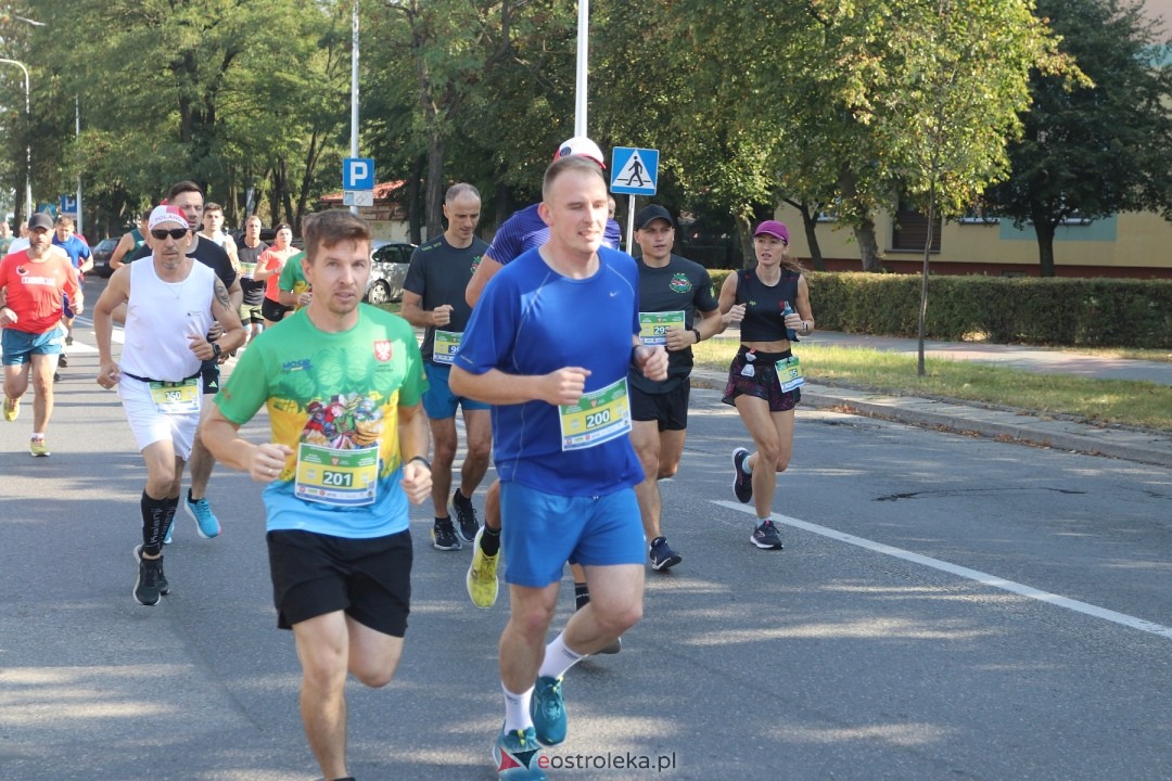 Półmaraton Kurpiowski 2024 [15.09.2024] - zdjęcie #42 - eOstroleka.pl