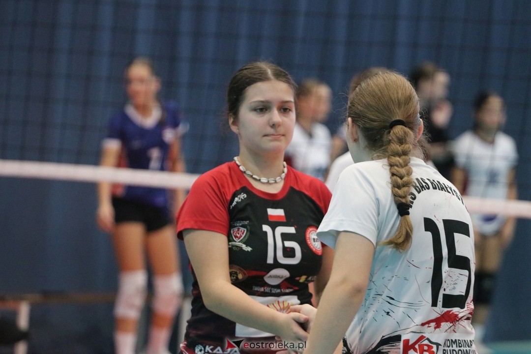 Turniej siatkówki młodziczek w Ostrołęce [15.09.2024] - zdjęcie #29 - eOstroleka.pl