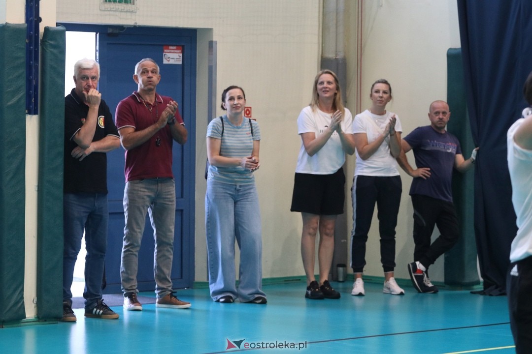 Turniej siatkówki młodziczek w Ostrołęce [15.09.2024] - zdjęcie #79 - eOstroleka.pl