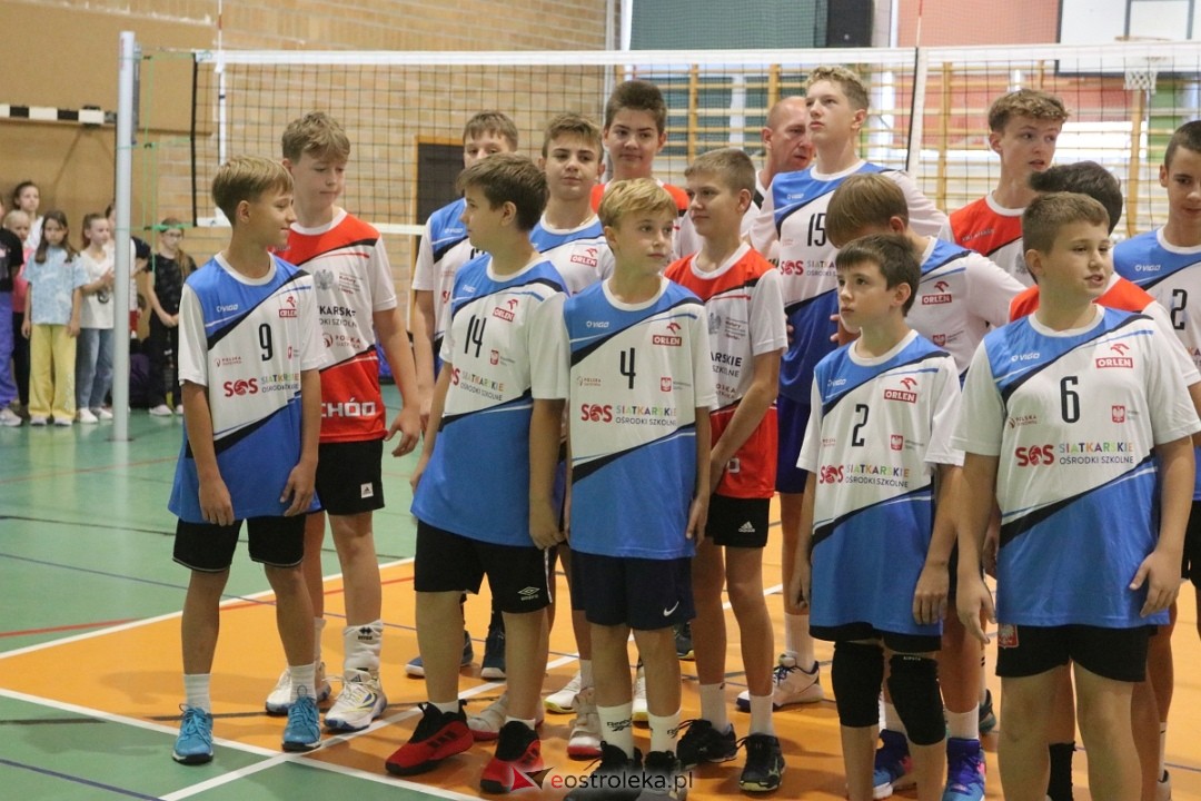 Szkolny turniej w hołdzie Arkowi Gołasiowi [16.09.2024] - zdjęcie #49 - eOstroleka.pl