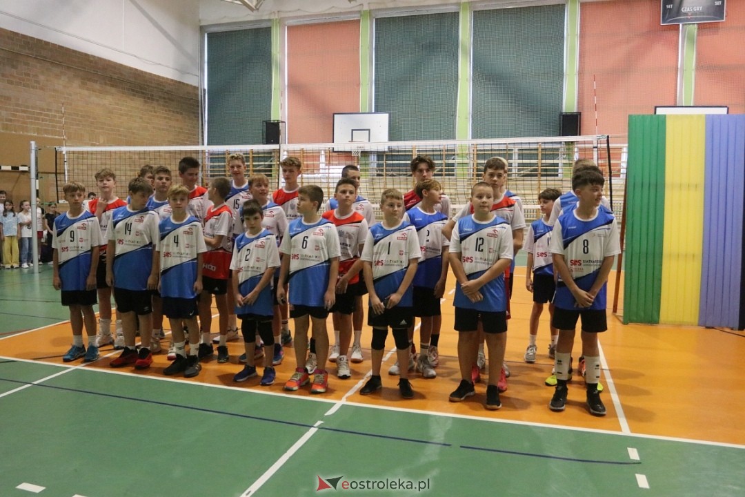 Szkolny turniej w hołdzie Arkowi Gołasiowi [16.09.2024] - zdjęcie #45 - eOstroleka.pl