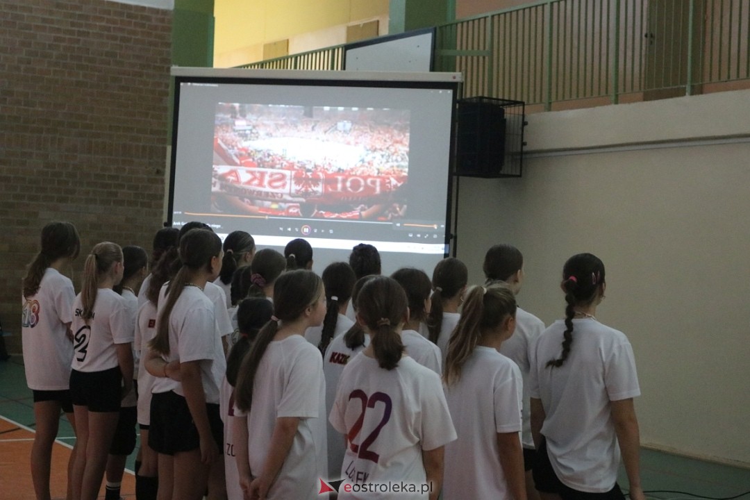 Szkolny turniej w hołdzie Arkowi Gołasiowi [16.09.2024] - zdjęcie #41 - eOstroleka.pl