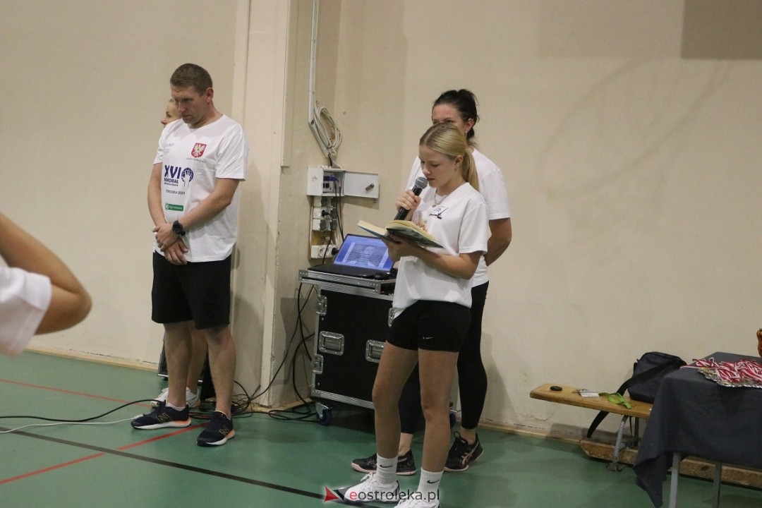 Szkolny turniej w hołdzie Arkowi Gołasiowi [16.09.2024] - zdjęcie #35 - eOstroleka.pl