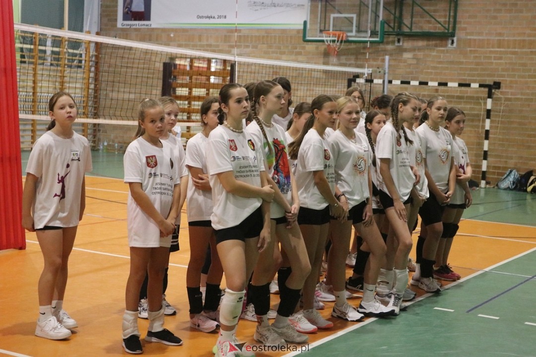 Szkolny turniej w hołdzie Arkowi Gołasiowi [16.09.2024] - zdjęcie #29 - eOstroleka.pl