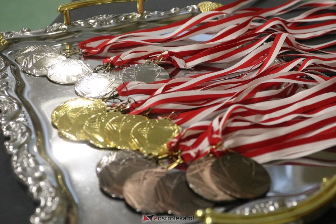 Szkolny turniej w hołdzie Arkowi Gołasiowi [16.09.2024] - zdjęcie #27 - eOstroleka.pl