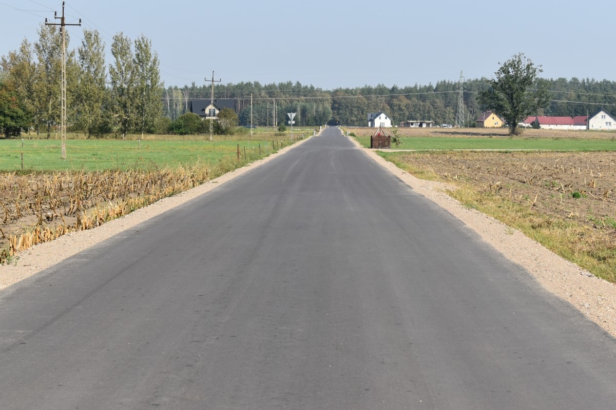 Przebudowa drogi w miejscowości Pupkowizna [18.09.2024] - zdjęcie #2 - eOstroleka.pl