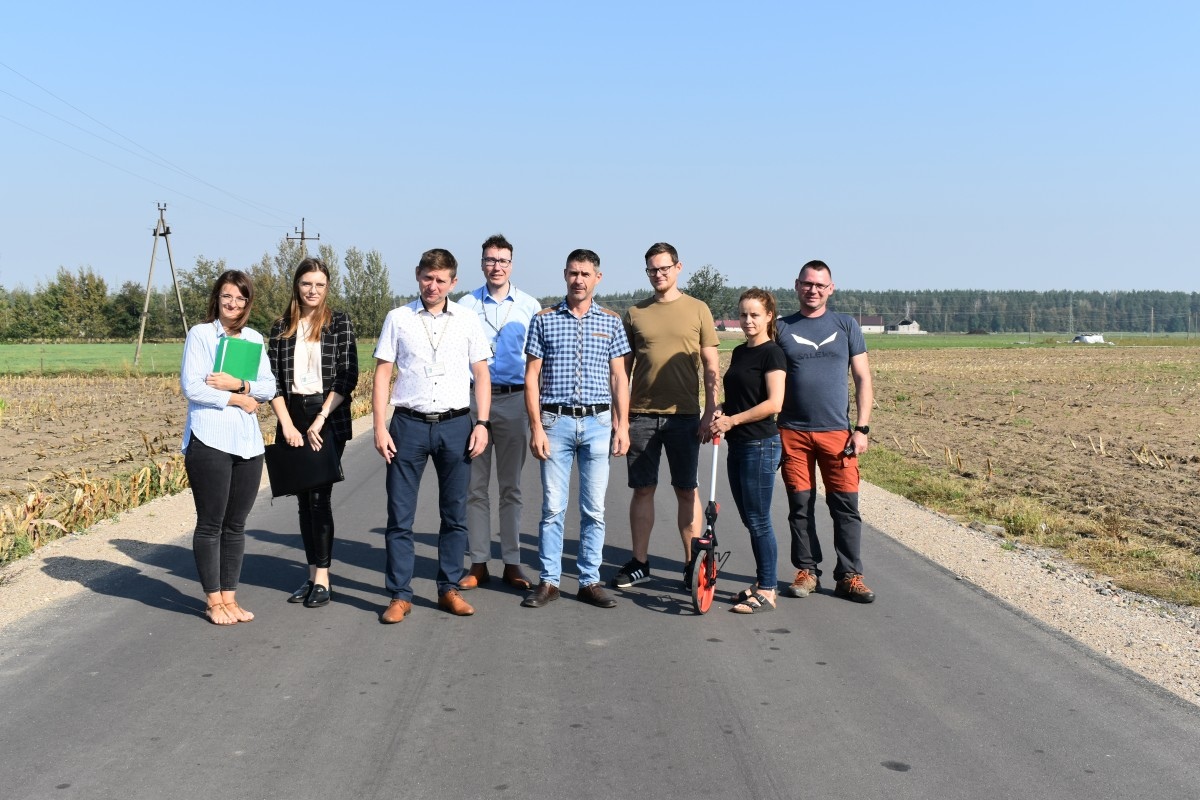 Przebudowa drogi w miejscowości Pupkowizna [18.09.2024] - zdjęcie #1 - eOstroleka.pl