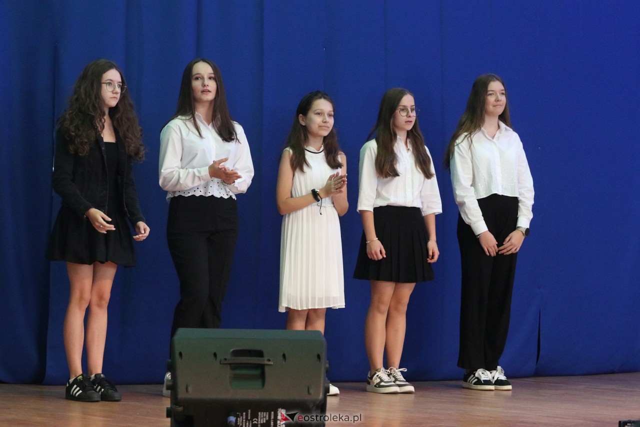 Samorządowa Gala Uczniowska 2024 [18.09.2024] - zdjęcie #234 - eOstroleka.pl