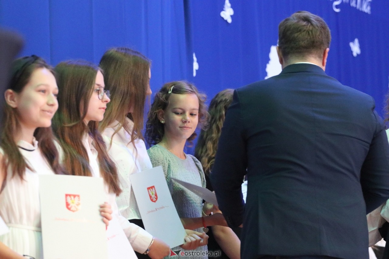 Samorządowa Gala Uczniowska 2024 [18.09.2024] - zdjęcie #220 - eOstroleka.pl